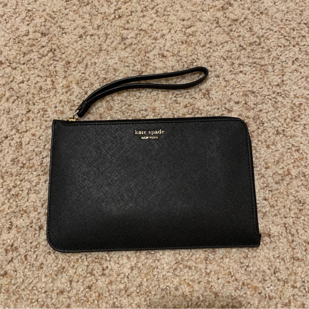 Kate Spade New York Cameron Medium L-Zip Leather Wristlet Pouch Wallet